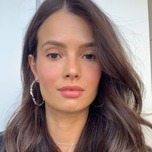 Meet your Posher, Emely